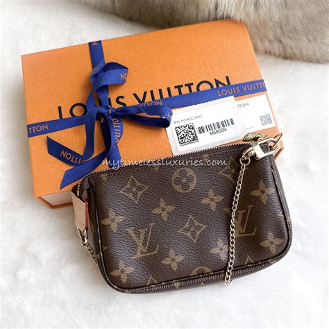 louis vuitton mini pochette mon monogram|Louis Vuitton Pochette wallet.